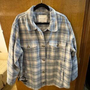 American Eagle Brushed Plaid Shacket. Cream. XL